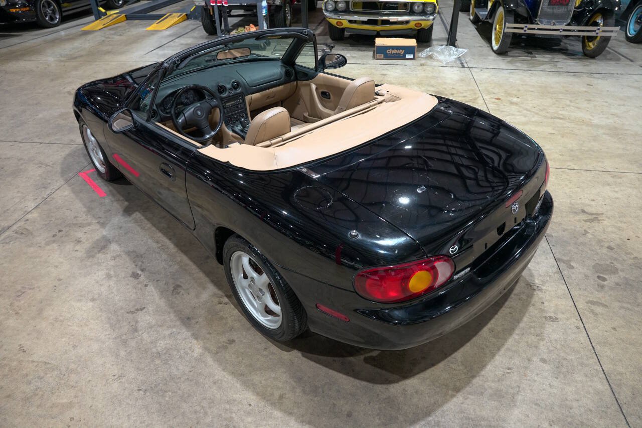 Used 1999 MAZDA MX-5 Miata RWD image 16