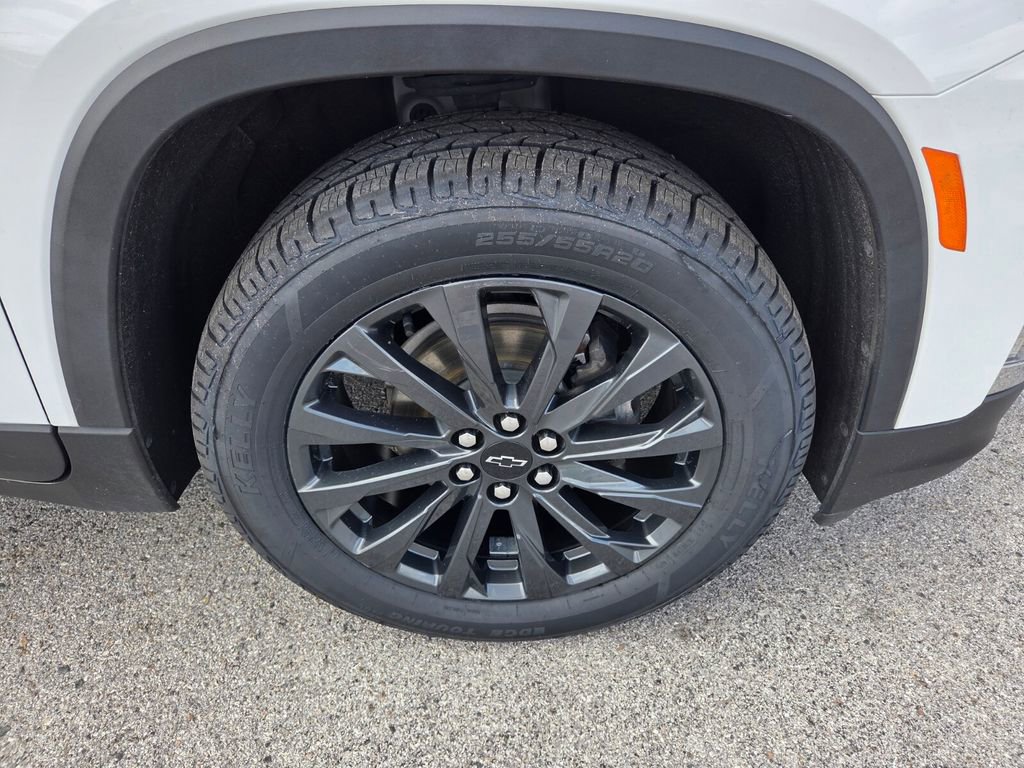 Certified 2023 Chevrolet Traverse RS w/ LPO, Floor Liner Package AWD/4WD image 20