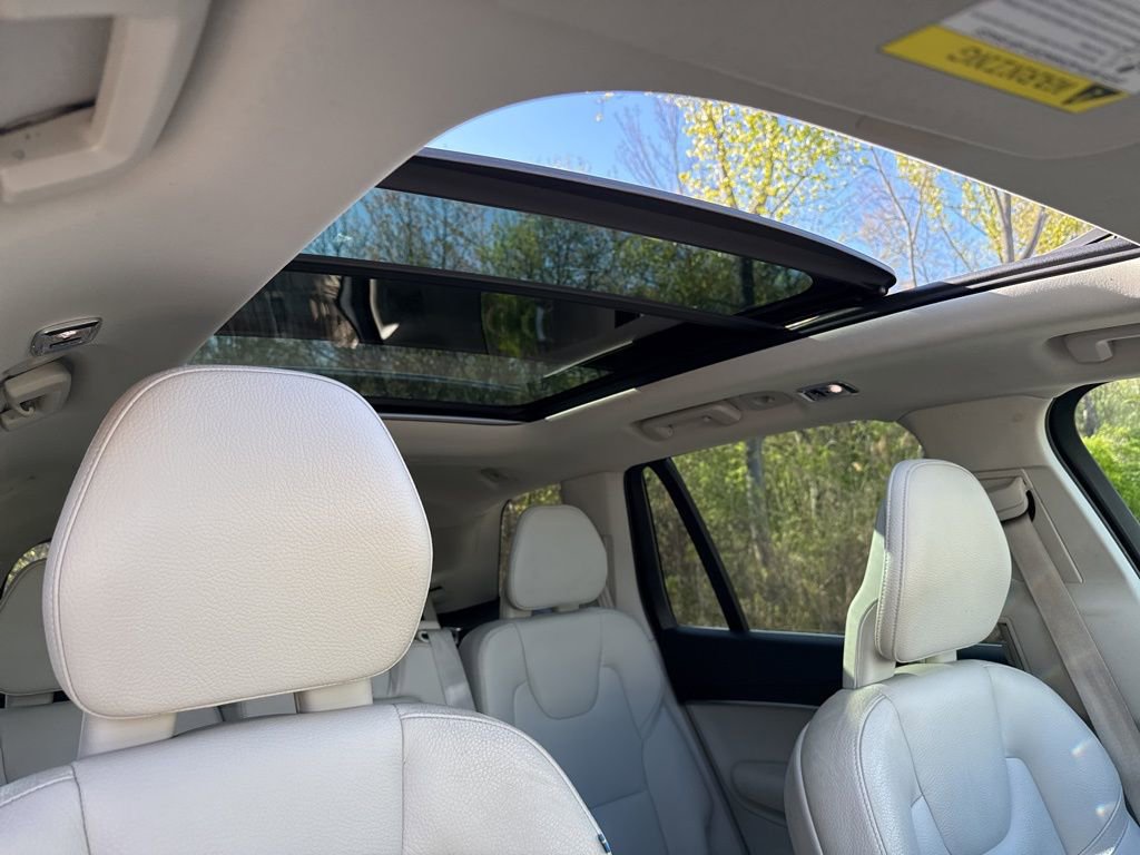 Used 2020 Volvo XC90 T5 Momentum AWD/4WD image 9