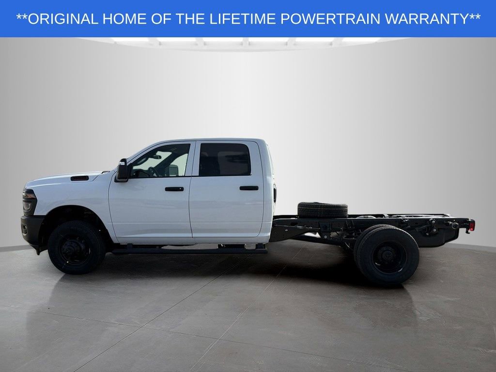 New 2026 RAM 3500 Tradesman AWD/4WD image 6