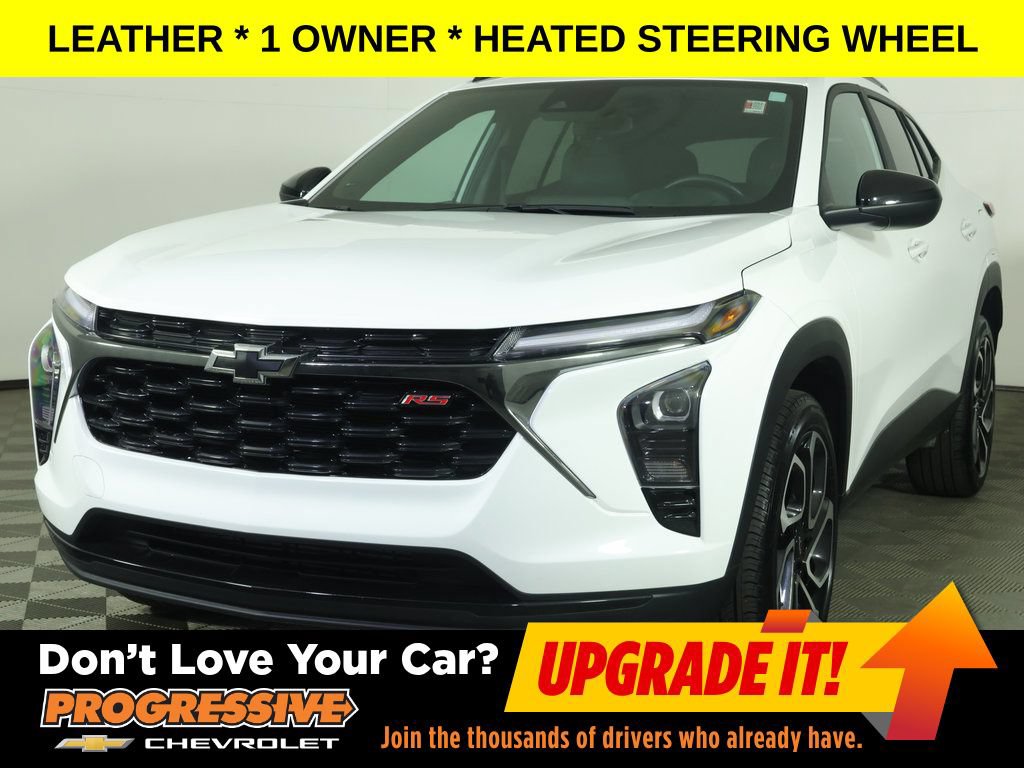 Used 2025 Chevrolet Trax RS w/ Driver Confidence Package FWD image 1