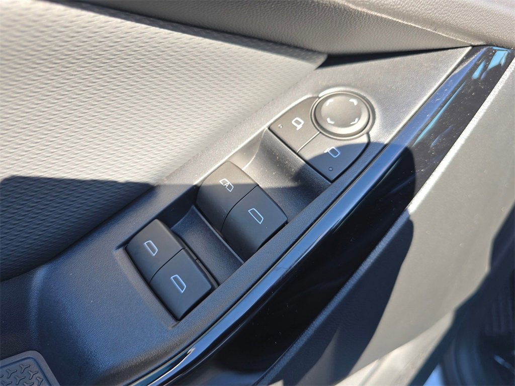 New 2026 Chevrolet Equinox LT image 18