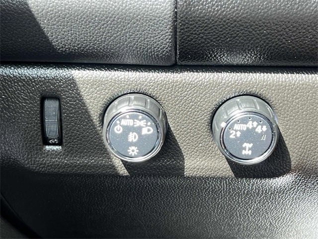 Certified 2022 Chevrolet Colorado LT w/ LT Convenience Package image 21