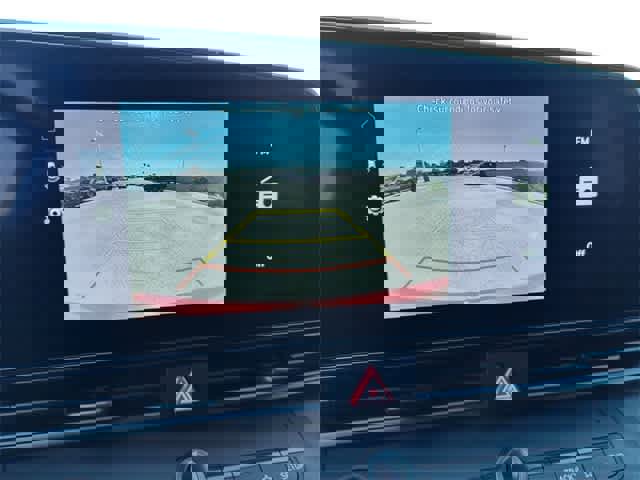 Certified 2025 Hyundai Elantra SEL image 17