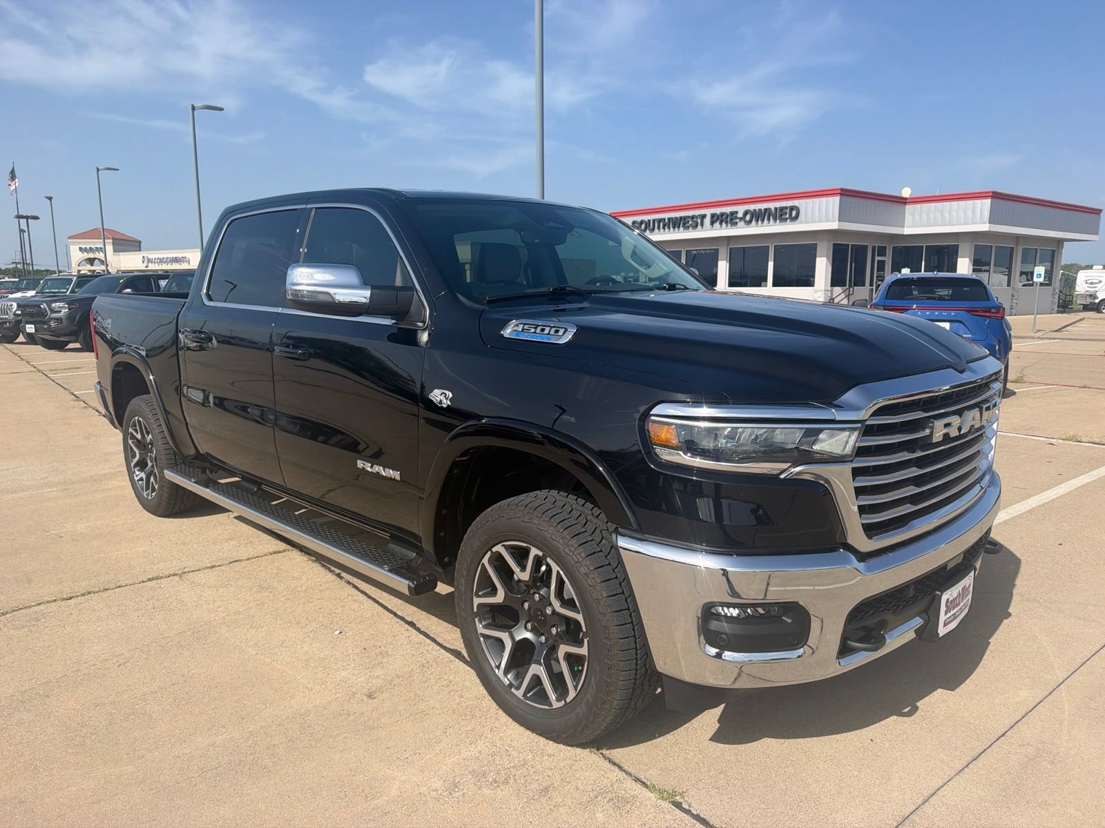 Used 2026 RAM 1500 Laramie w/ Off Road Group AWD/4WD image 3