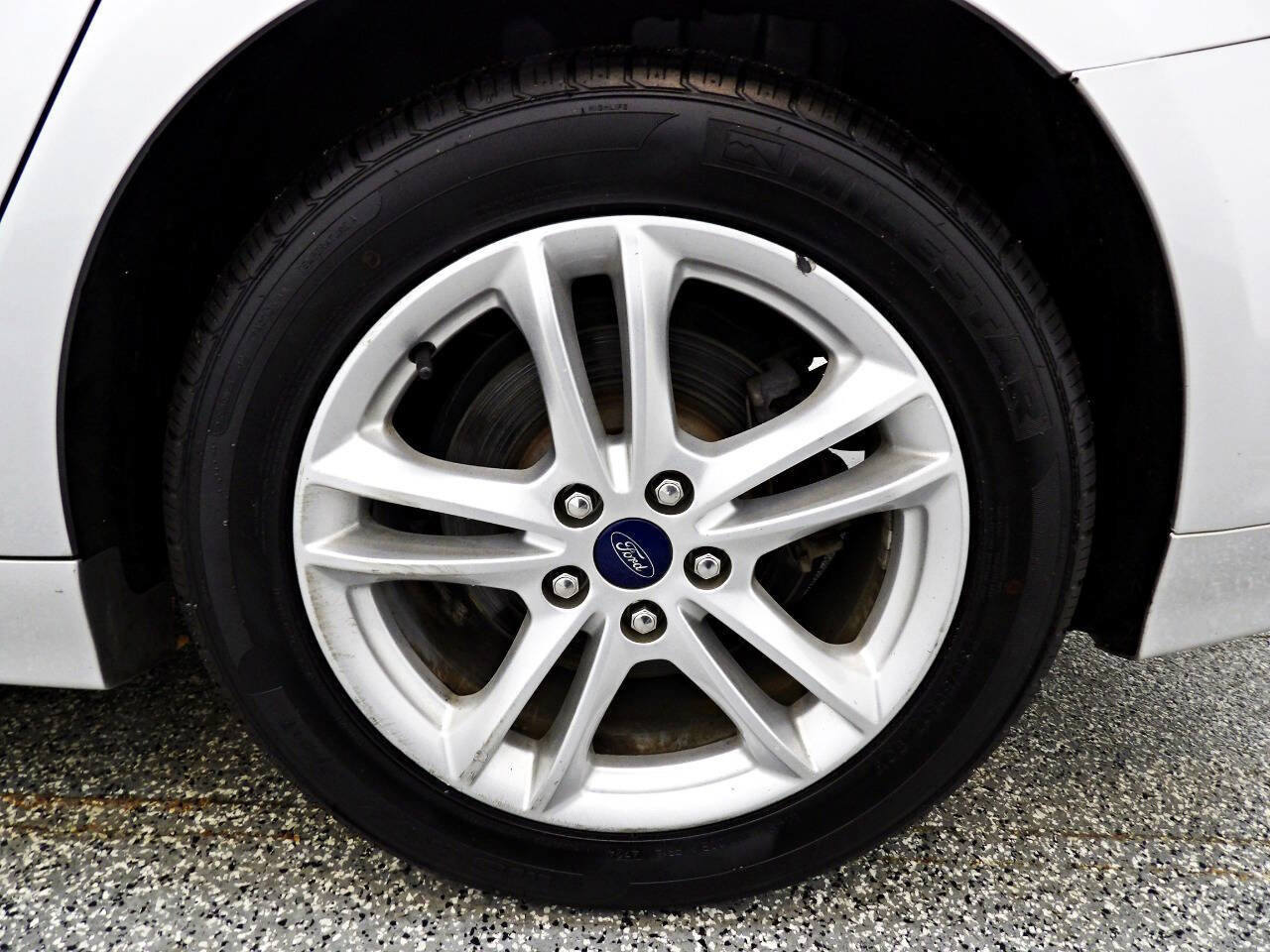 Used 2018 Ford Fusion SE image 19