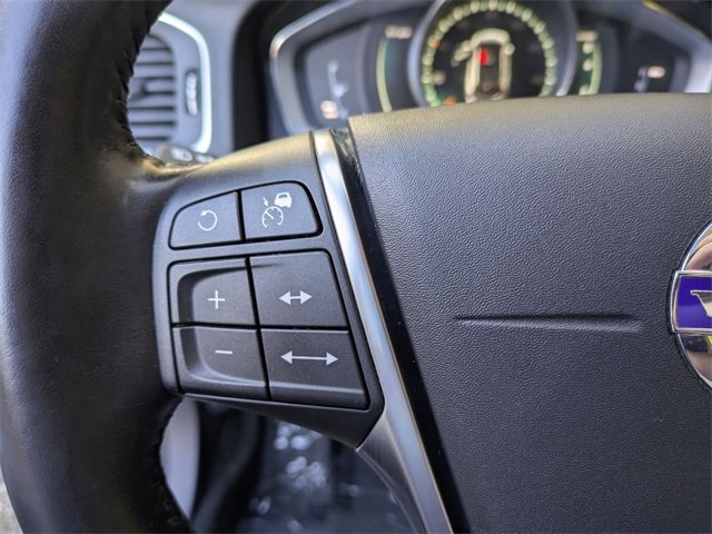 Used 2018 Volvo V60 T5 Dynamic w/ Vision Package image 21