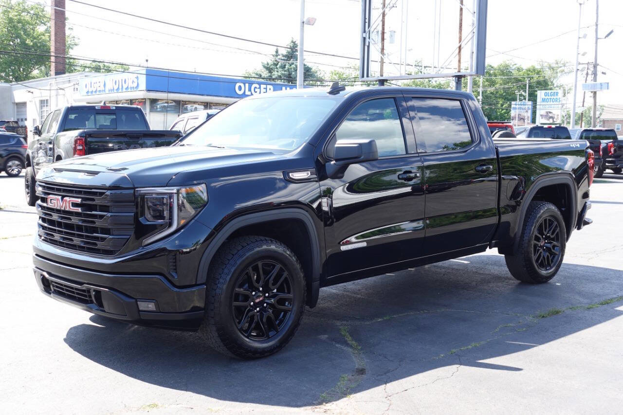 Used 2025 GMC Sierra 1500 Elevation AWD/4WD image 2