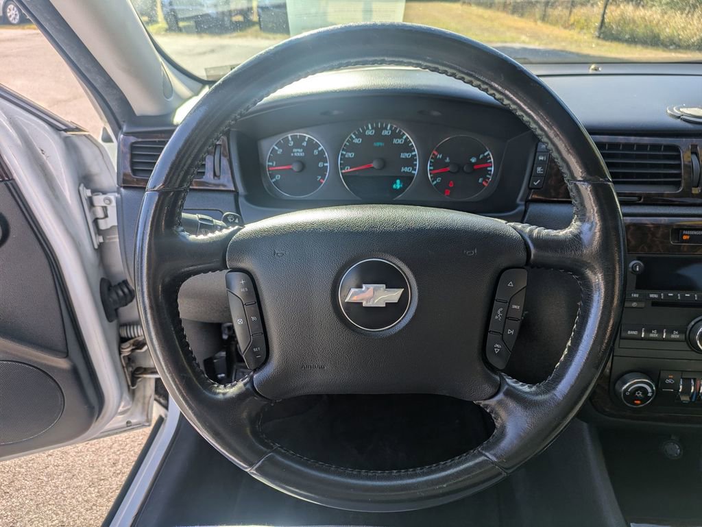 Used 2013 Chevrolet Impala LT w/ LT Sunroof Package image 19