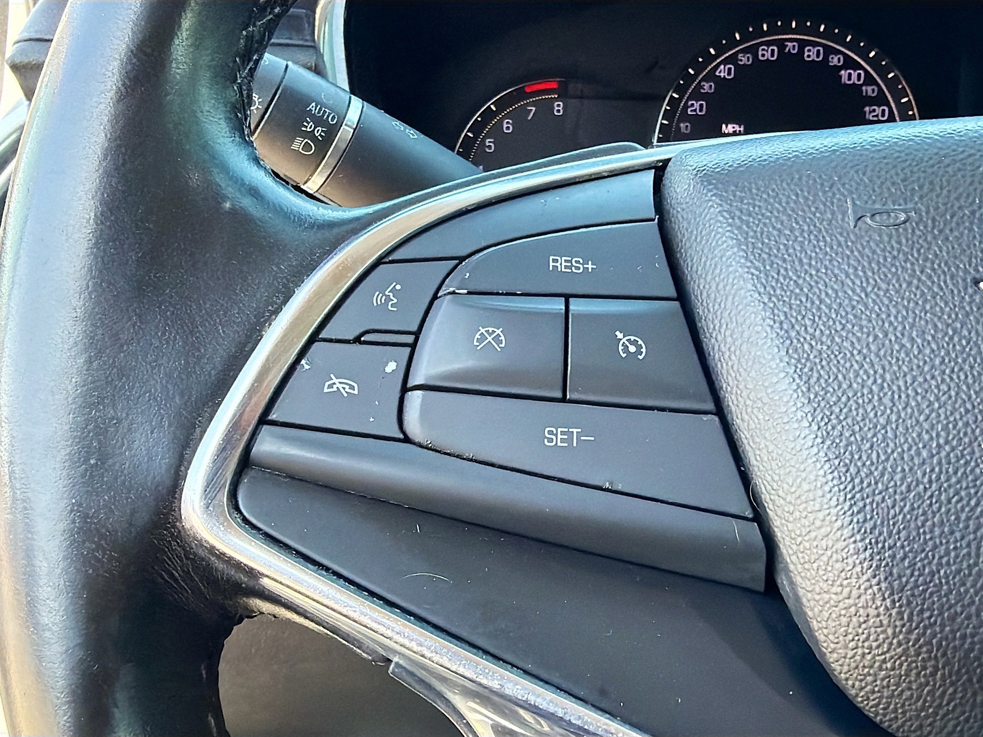 Used 2019 Cadillac XT5 Luxury image 36