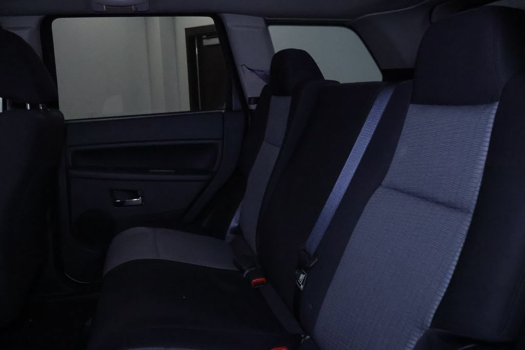Used 2010 Jeep Grand Cherokee Laredo w/ Popular Equipment Group AWD/4WD image 15