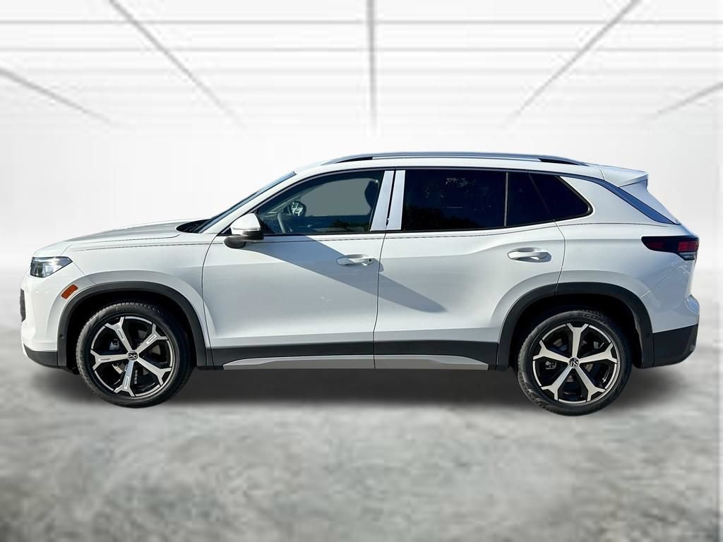 New 2026 Volkswagen Tiguan SE FWD image 8