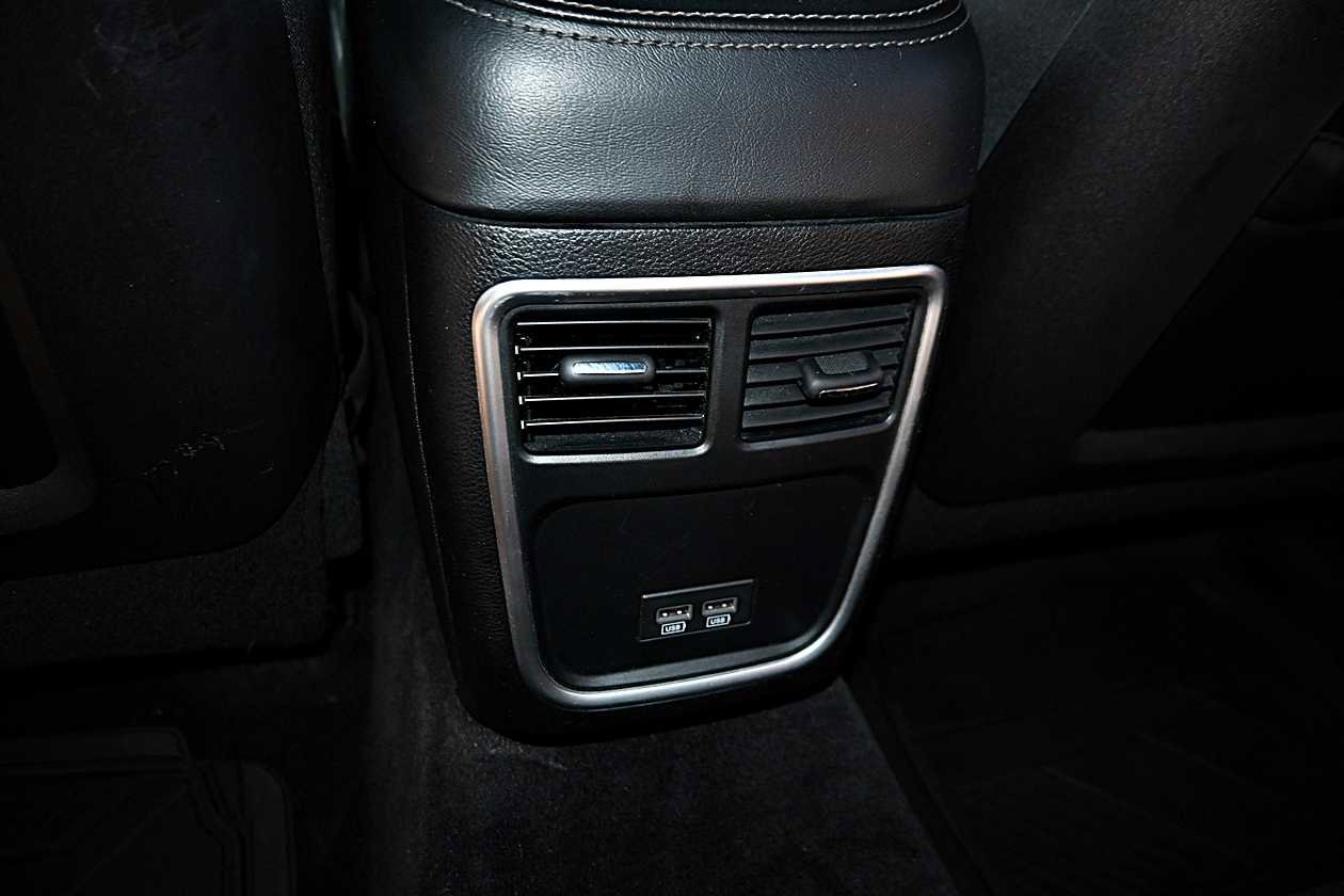 Used 2017 Dodge Charger R/T image 10