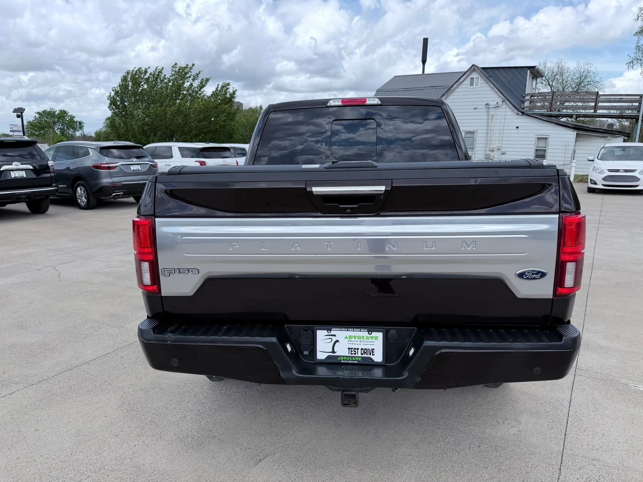 Used 2019 Ford F150 Platinum w/ Equipment Group 701A Luxury image 7