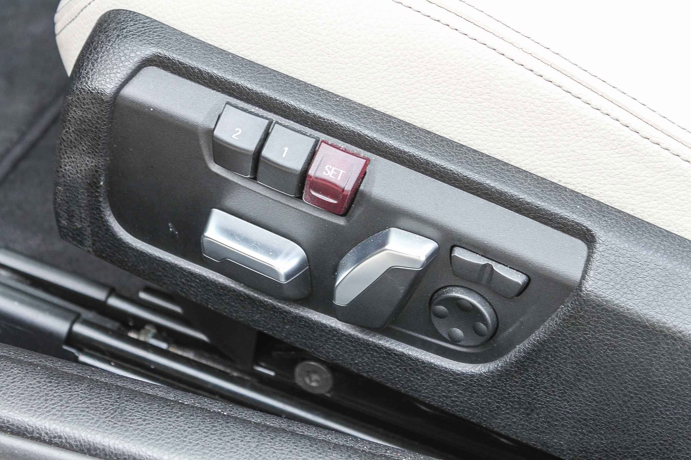 Used 2020 BMW 430i Convertible w/ M Sport Package image 24