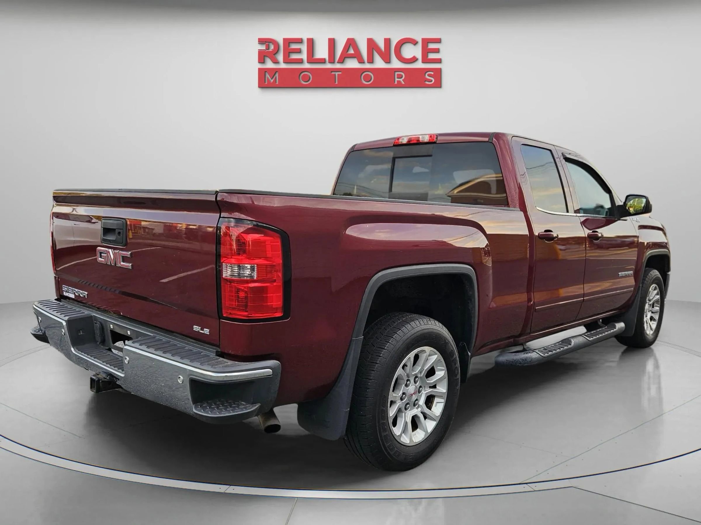 Used 2015 GMC Sierra 1500 SLE w/ SLE Value Package image 5