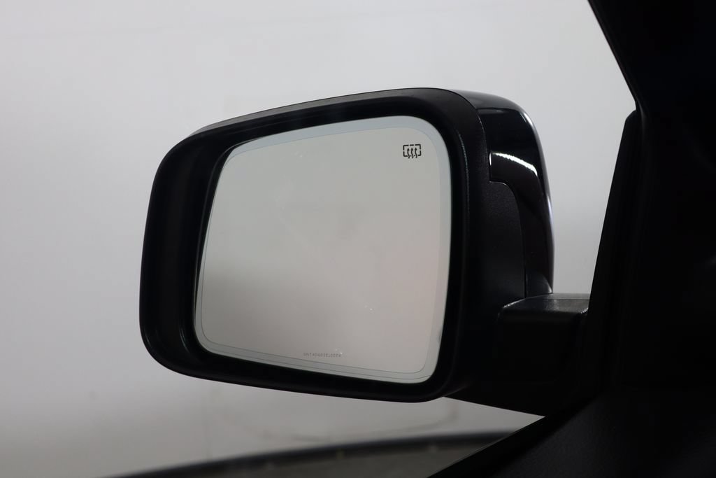 Used 2021 Dodge Durango R/T w/ Technology Group RWD image 53