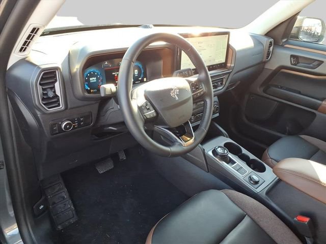 Used 2025 Ford Bronco Sport Outer Banks w/ Outer Banks Tech Package+ AWD/4WD image 14