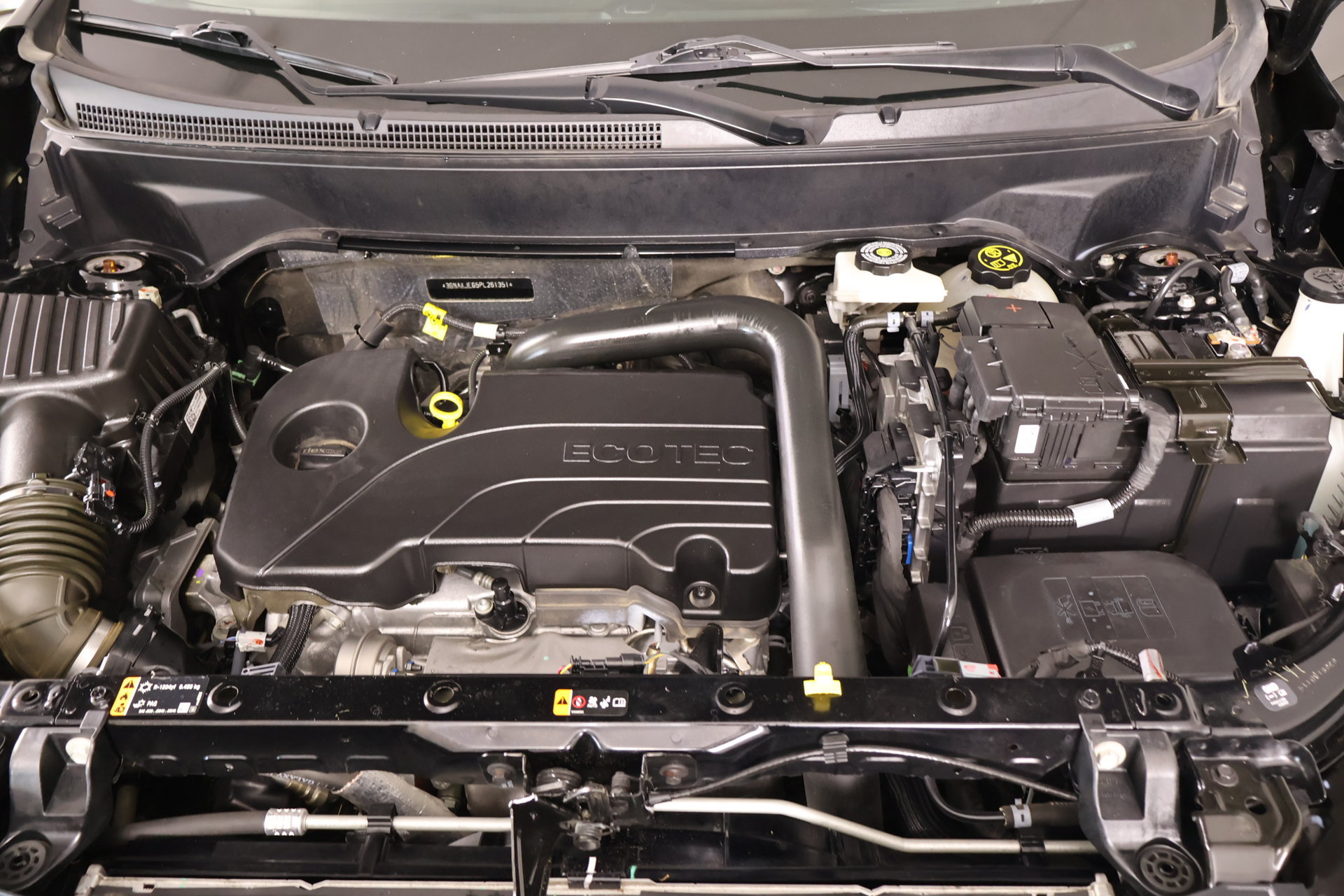 Used 2023 Chevrolet Equinox LT w/ LPO, Floor Liner Package FWD image 18