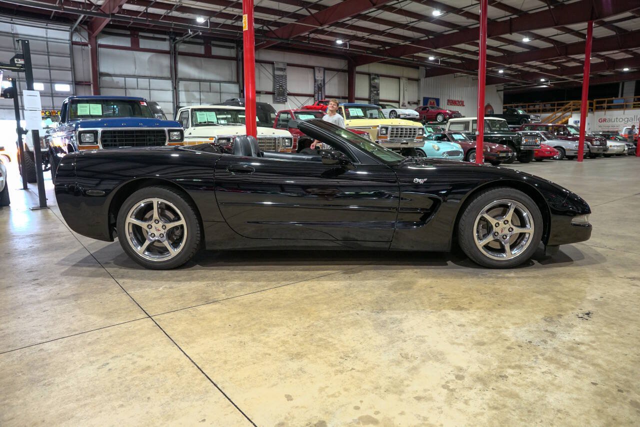 Used 2003 Chevrolet Corvette Convertible w/ Preferred Equipment Group1 RWD image 10