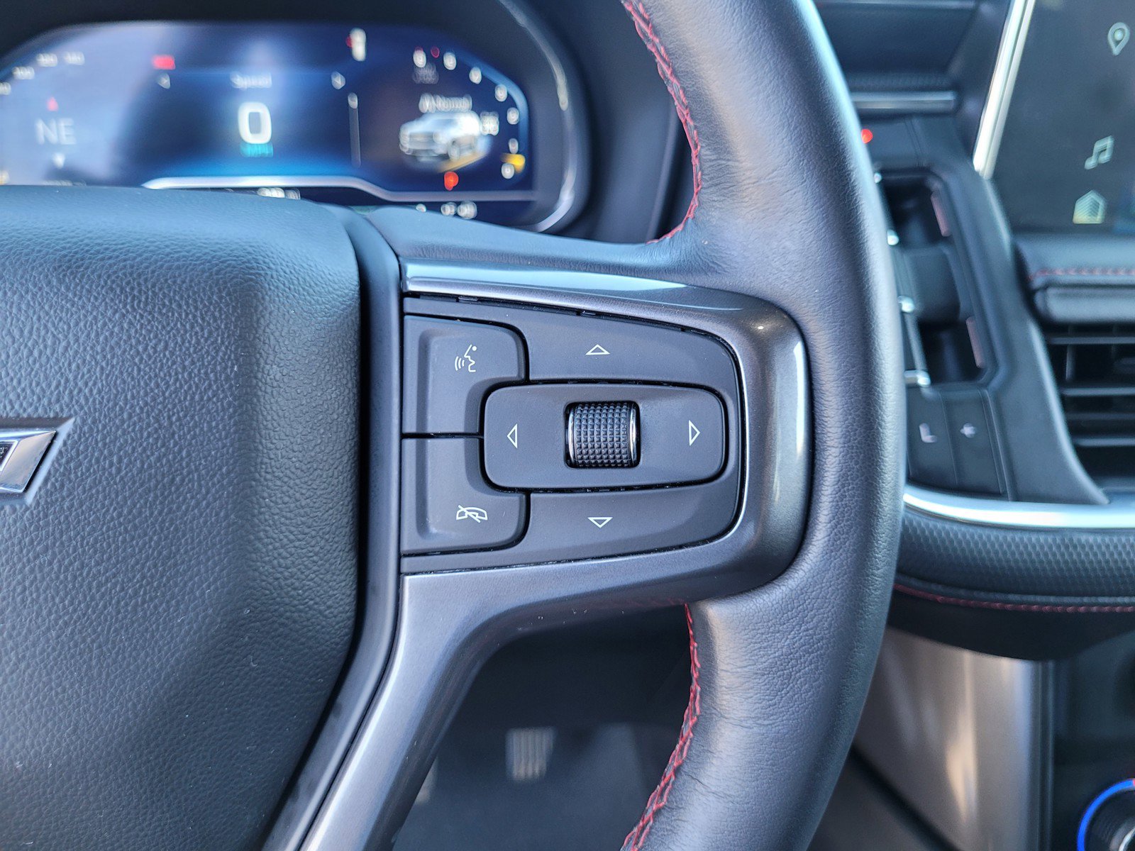 Used 2022 Chevrolet Tahoe RST w/ Luxury Package image 21