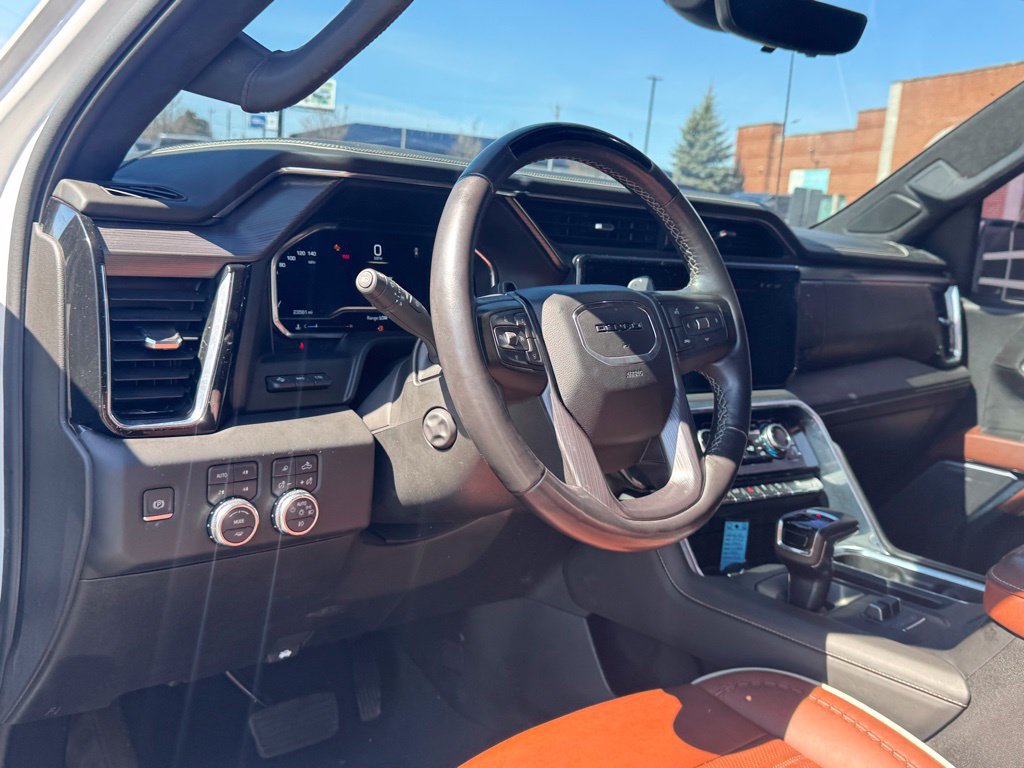 Used 2024 GMC Sierra 1500 Denali Ultimate AWD/4WD image 13