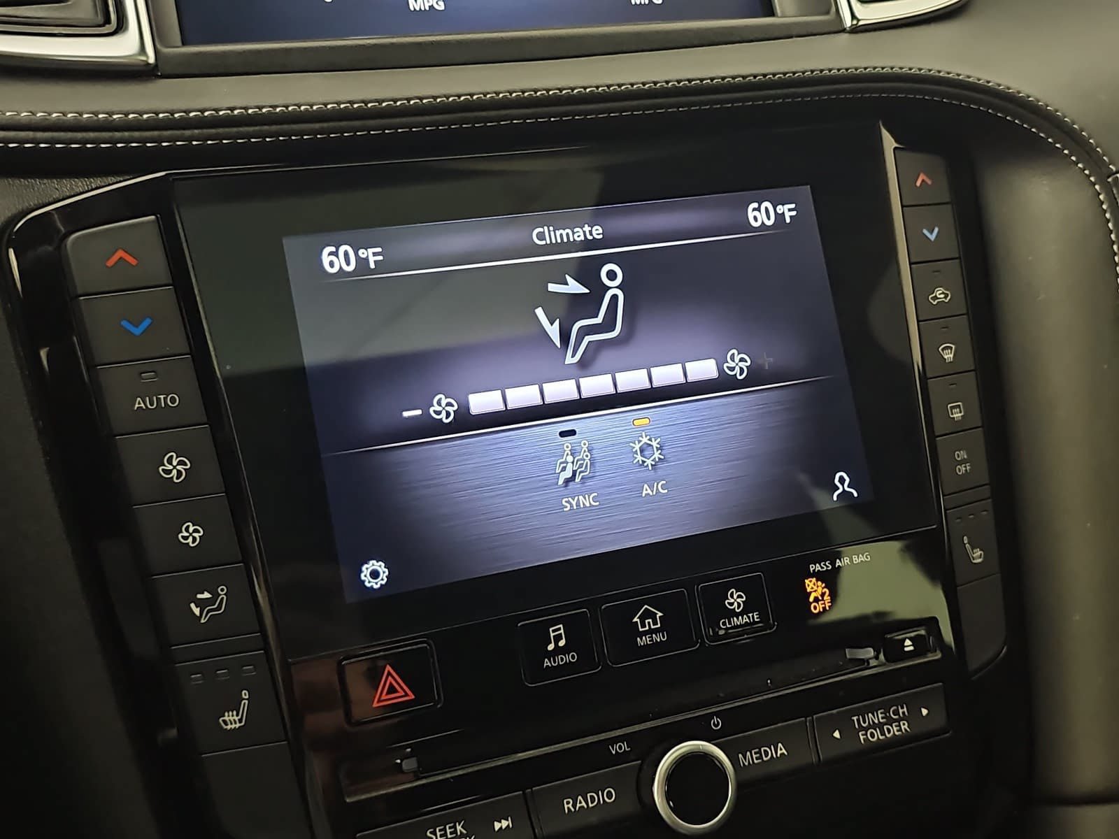Used 2023 INFINITI QX55 Luxe w/ Cargo Package AWD/4WD image 23