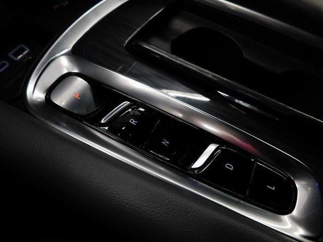 Used 2022 Buick Enclave Essence w/ Sport Touring Edition image 48