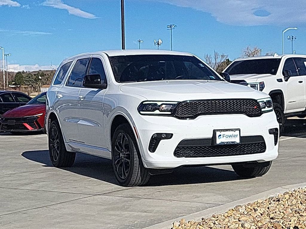 Used 2021 Dodge Durango SXT image 2