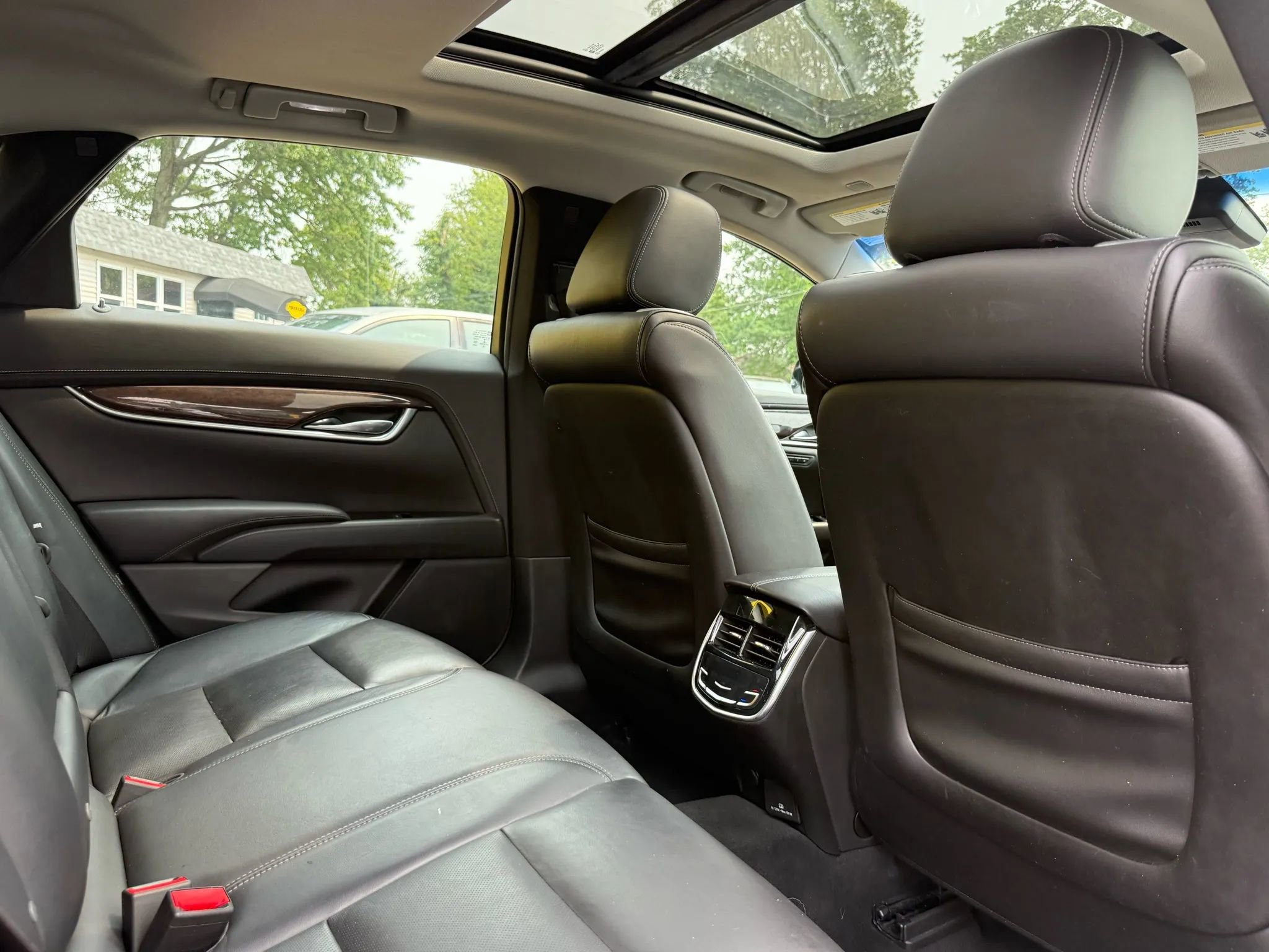 Used 2016 Cadillac XTS Premium image 25
