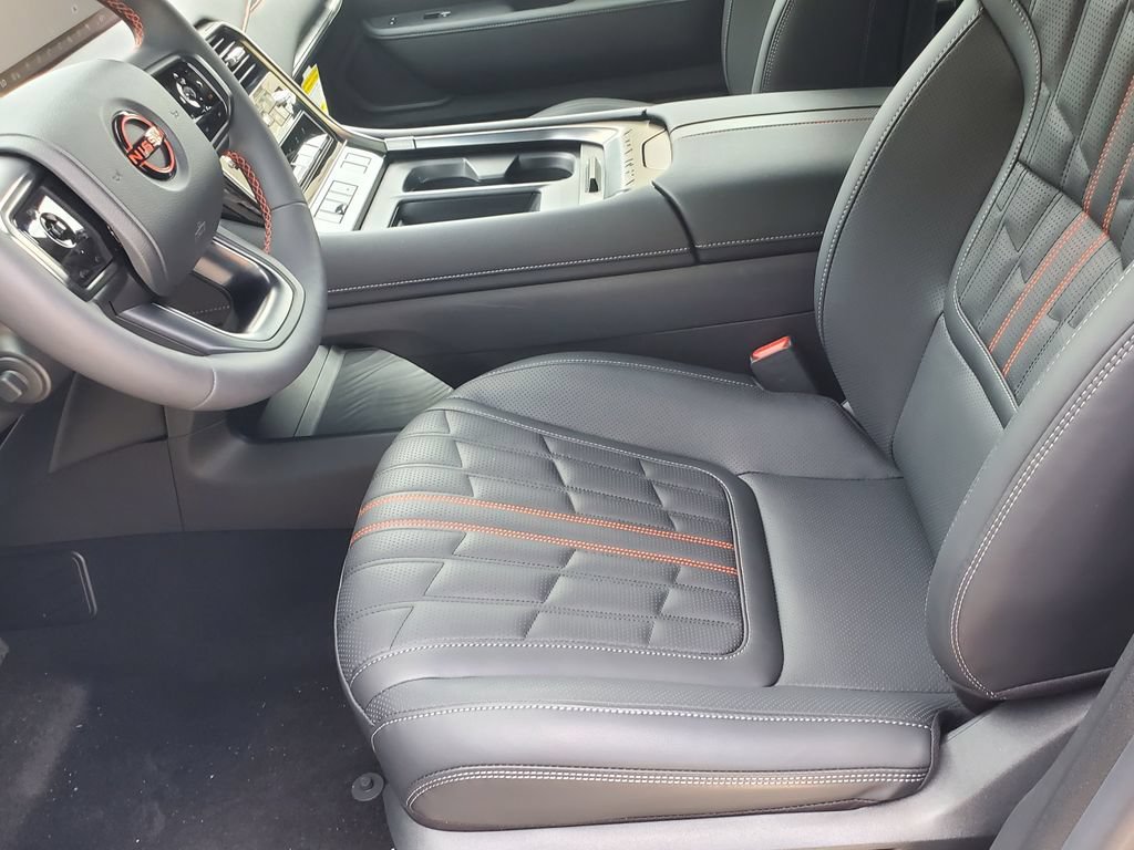 New 2026 Nissan Armada PRO-4X w/ Captain's Chari Seat Package AWD/4WD image 25