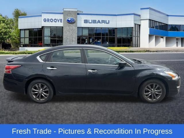 Used 2015 Nissan Altima 2.5 S w/ Special Edition Package FWD image 7
