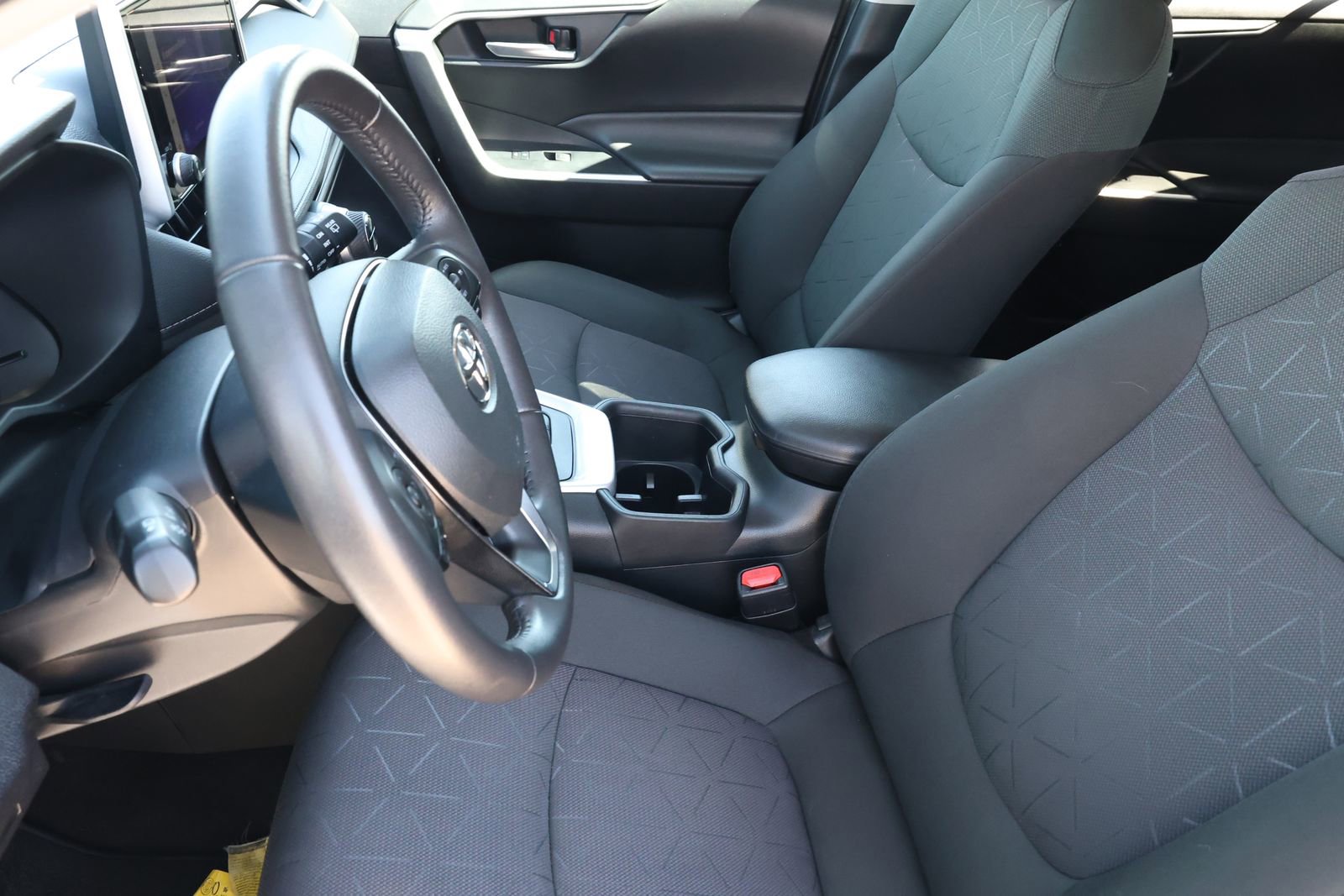 Used 2024 Toyota RAV4 XLE w/ Weather Package image 16