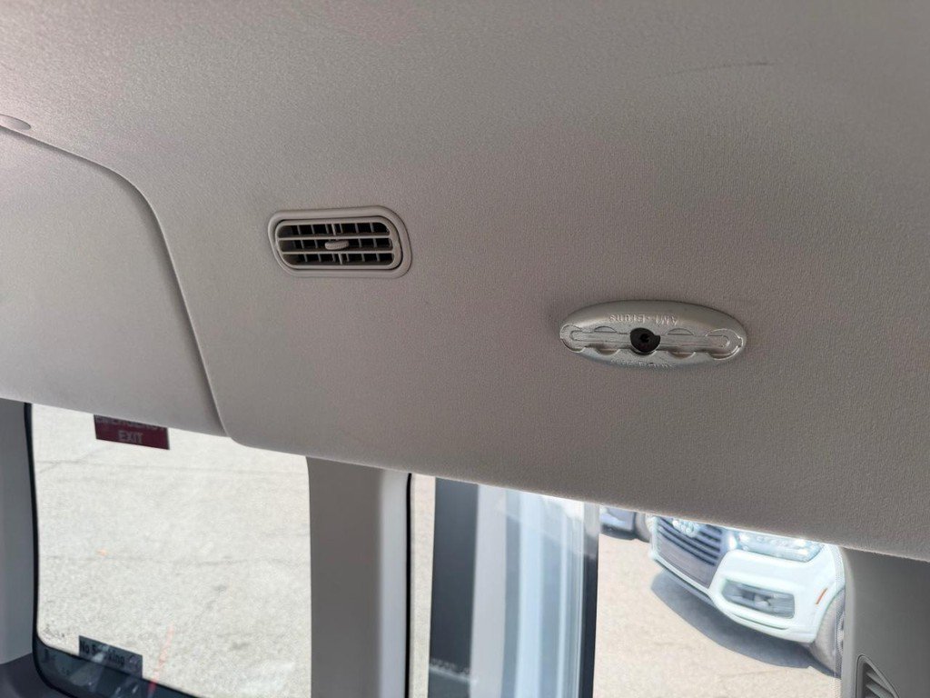 Used 2020 Ford Transit 350 XL RWD image 33