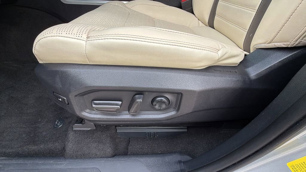 Used 2022 Toyota Tundra 1794 Edition image 12