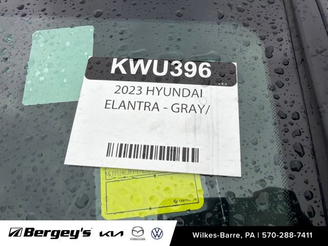 Used 2023 Hyundai Elantra Blue w/ Preferred Accessory Package FWD image 5