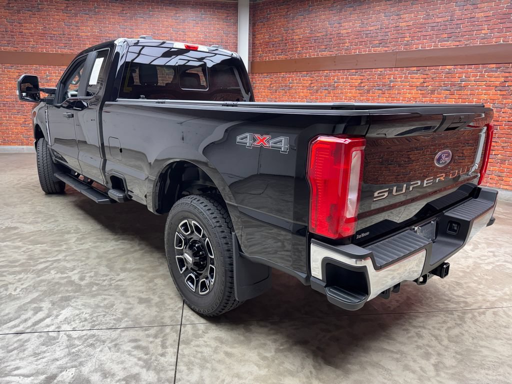 Used 2025 Ford F350 XL AWD/4WD image 2