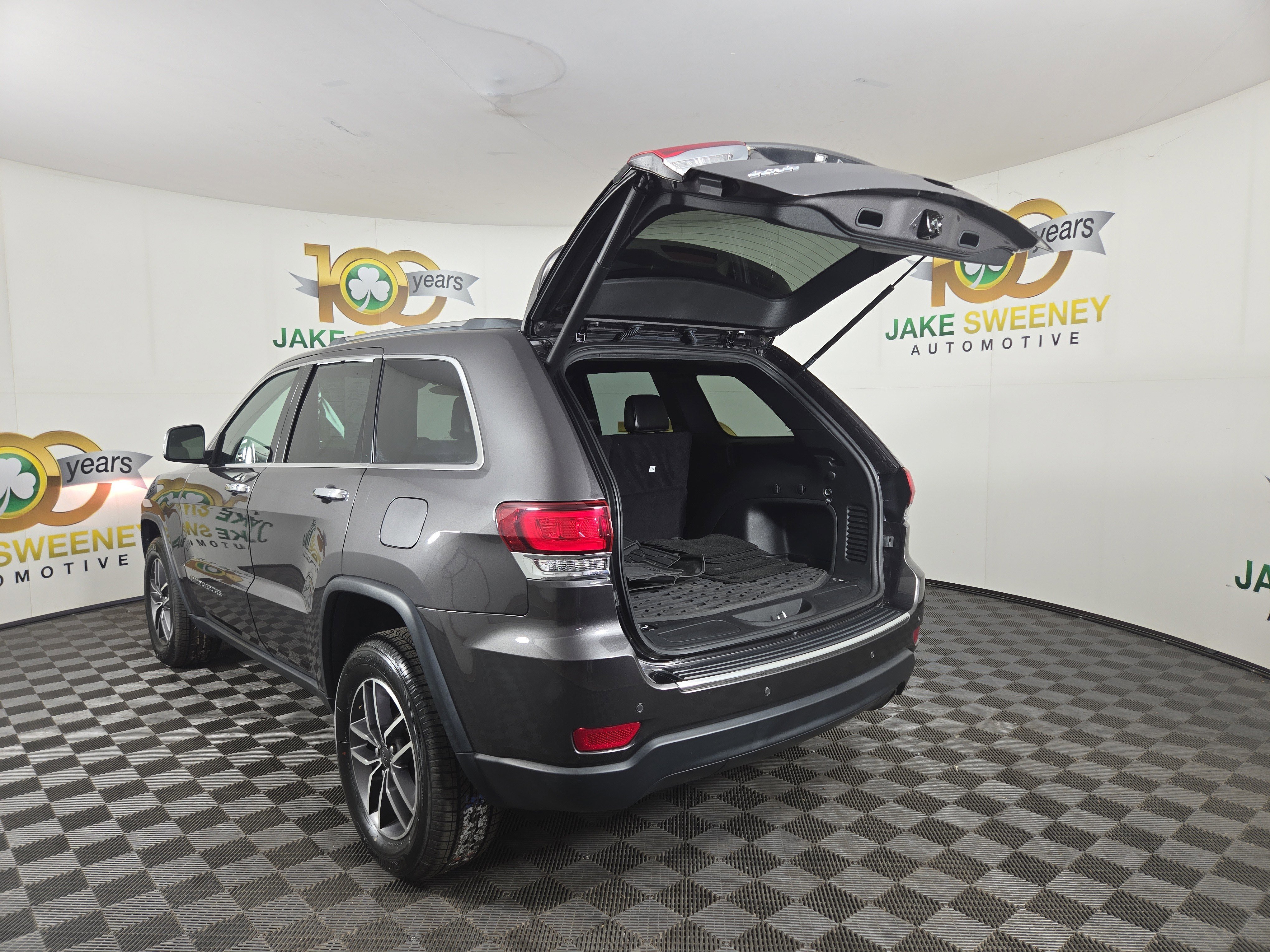 Used 2021 Jeep Grand Cherokee Limited image 34