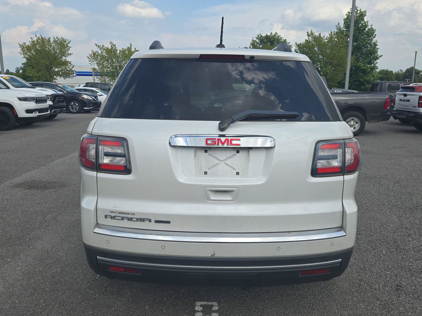 Used 2017 GMC Acadia Limited SLT FWD image 6