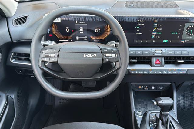 New 2026 Kia K4 FWD image 15