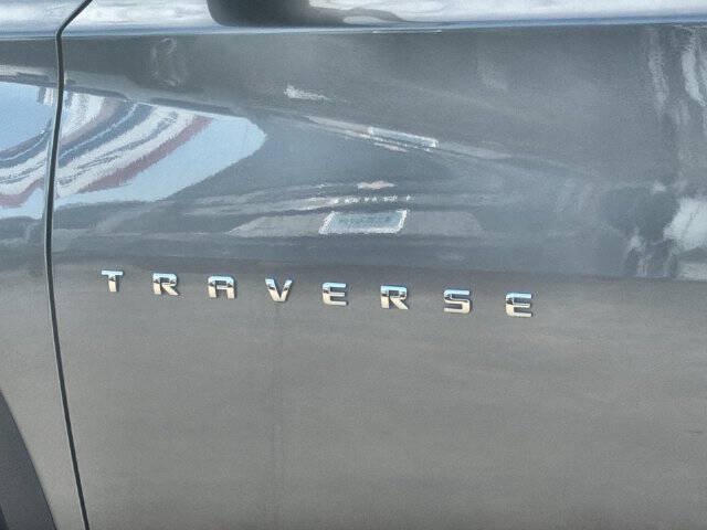 Used 2020 Chevrolet Traverse LS w/ LPO, Floor Liner Package FWD image 31