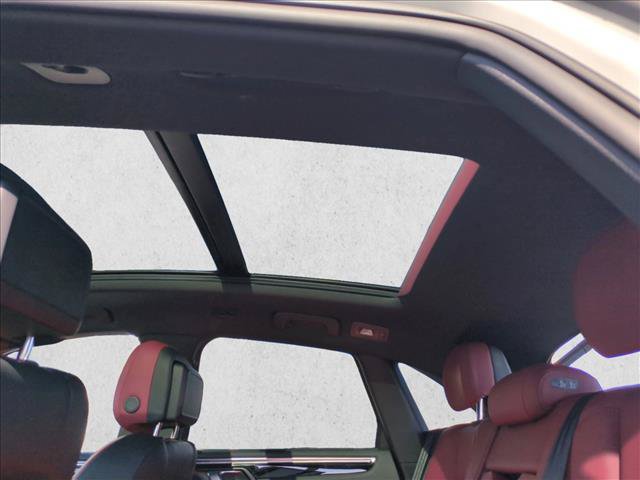 Used 2025 Porsche Macan Turbo AWD/4WD image 20