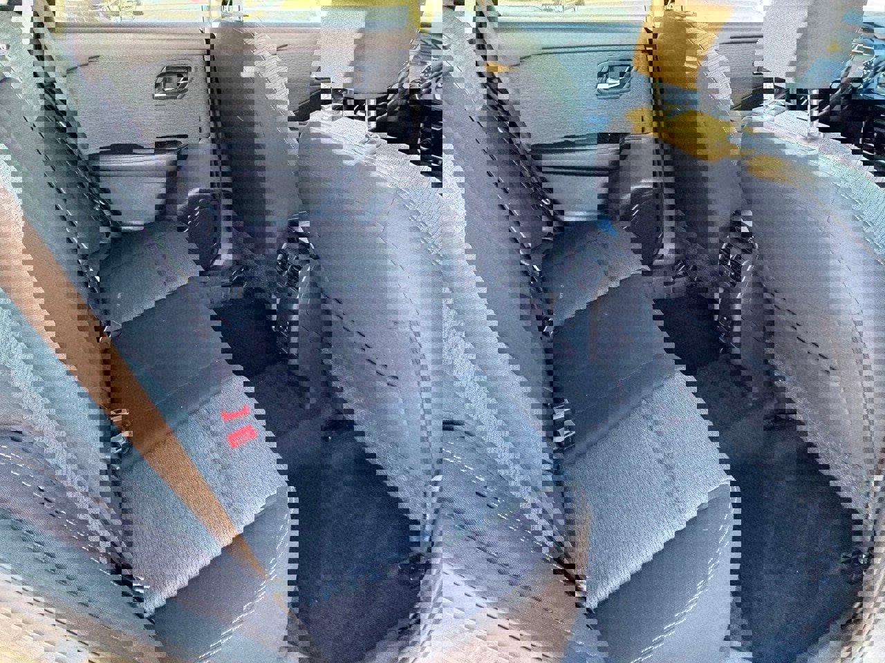 Certified 2023 Nissan Rogue SV image 33