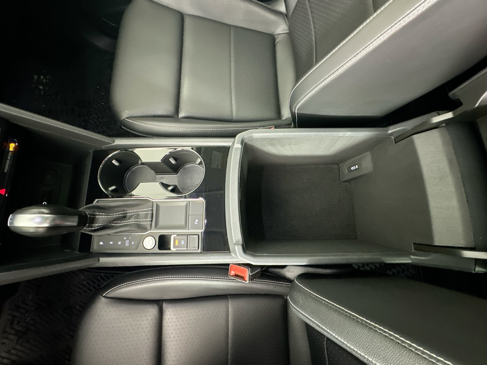 Used 2022 Volkswagen Atlas SE FWD image 29