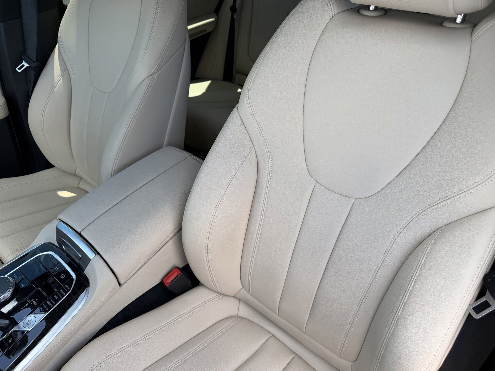Used 2021 BMW X5 xDrive40i w/ Premium Package AWD/4WD image 24