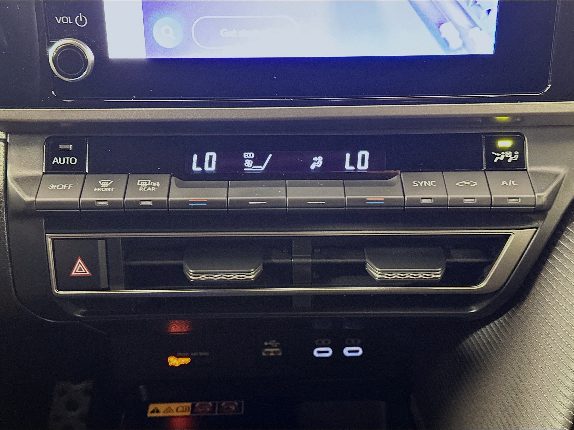 Used 2025 Toyota Camry SE image 23