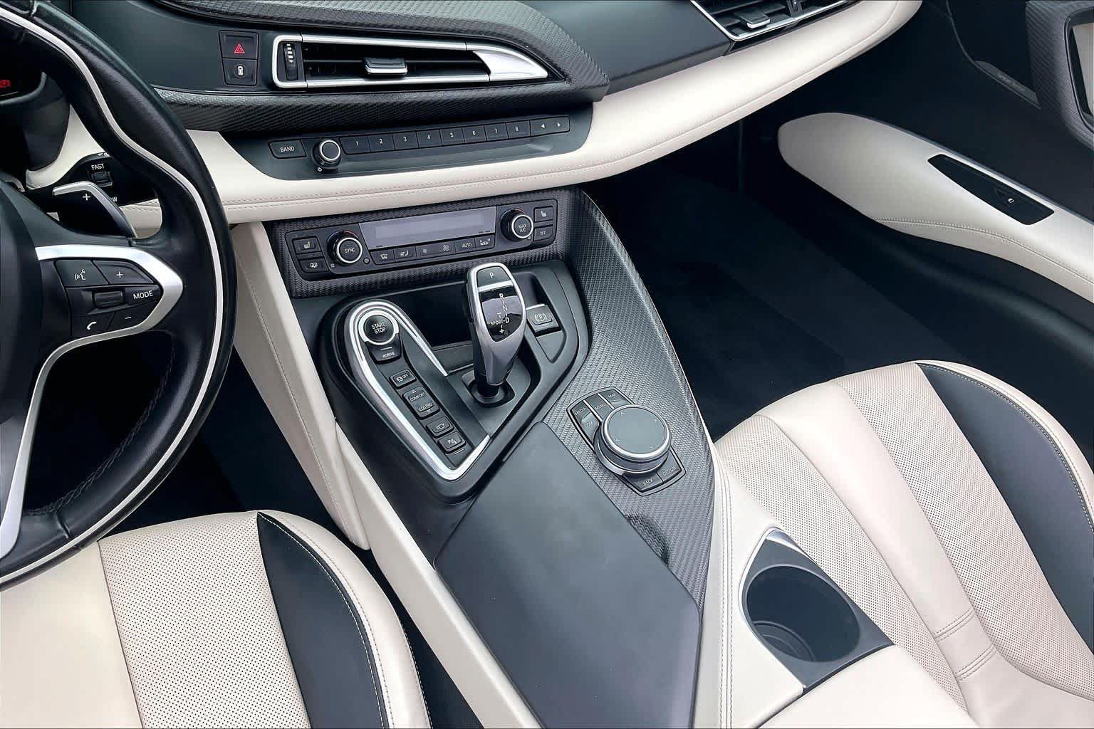 Used 2019 BMW i8 Roadster AWD/4WD image 15