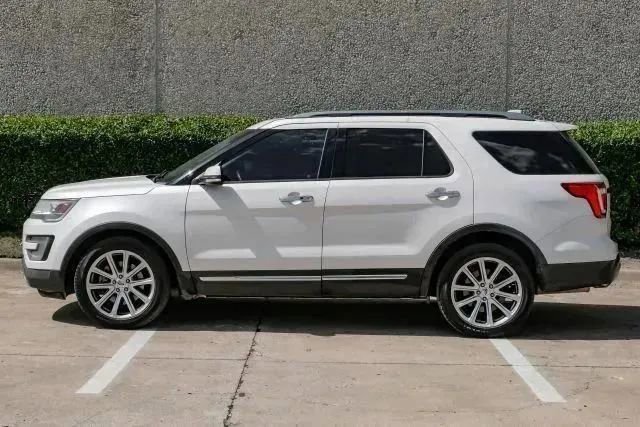 Used 2016 Ford Explorer Limited image 15