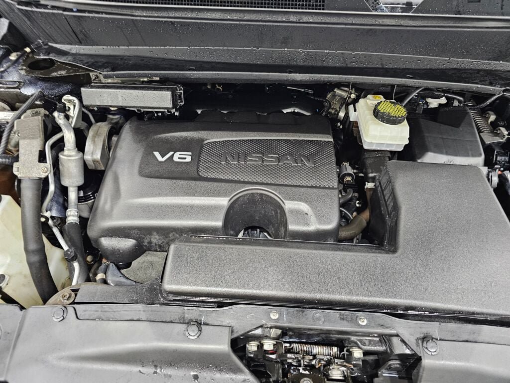Used 2020 Nissan Pathfinder SL AWD/4WD image 38
