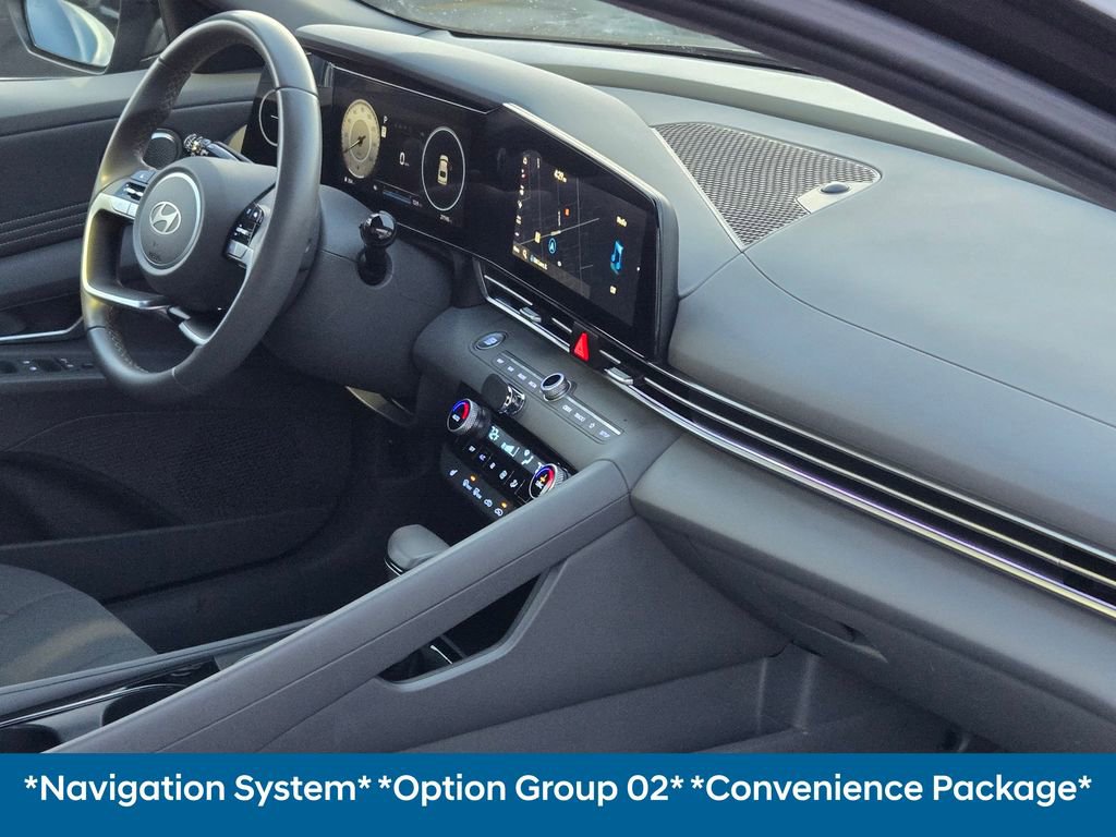 Used 2024 Hyundai Elantra SEL w/ Convenience Package image 11